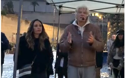 Ci sono tre inchieste aperte da tre anni c chi vorrebbe fare qualcosa ma sembrano impantanati C questa volont di spostare l attenzione da parte dell inchiesta vaticana il sit in di Pietro Orlandi