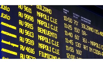 Circolazione rallentata sull’Alta velocità Roma-Napoli per “un guasto tecnico”, ritardi fino a 90 minuti