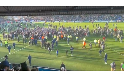 Clamoroso a Macclesfield un club di sesta divisione ha sconfitto il Crystal Palace campione in carica in Fa Cup