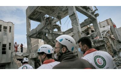 Cnn L Iran si prepara all invasione e piazza mine sull isola di Kharg Media israeliani Idf ha attaccato su larga scala le infrastrutture di Teheran