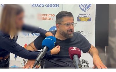 “Con l’ultima donna che ha fatto così ho fatto quattro figli”: la frase sessista del direttore sportivo del Brindisi Calcio