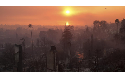 Con la crisi climatica frequenza e gravità degli incendi in California in costante aumento. Ecco i fattori alla base del fenomeno