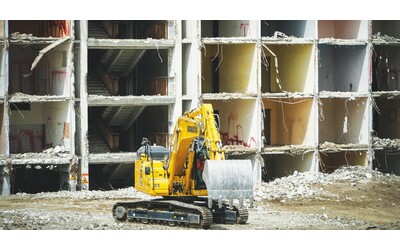 Condono edilizio prima delle regionali in Campania opposizione all attacco Pazzesco Meloni tace ma d accordo