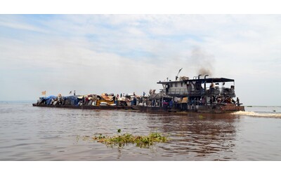 Congo, imbarcazione prende fuoco e si ribalta: almeno 145 morti, decine di feriti