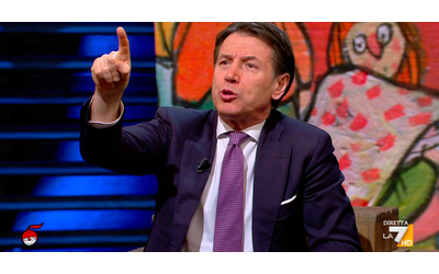 Conte a La7: “Meloni venga a riferire in Aula invece di mandare avanti Nordio e Piantedosi. Mi aspetto un’altra sceneggiata”. Frecciata a Vespa