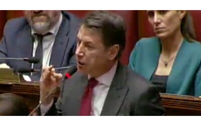 Conte: “Meloni voleva combattere le mafie di mare lungo l’urbe terracqueo. Ah, era ‘globo’? Vi ricordate le fesserie della vostra premier”