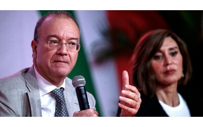 Corsi Indire per i prof di sostegno: Valditara firma i decreti. Sindacati divisi: “Primo passo”. “Contrari”