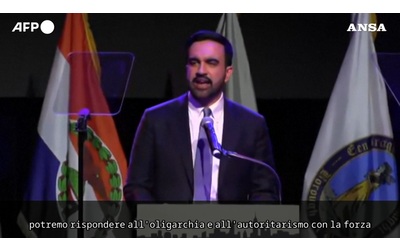 “Così si può sconfiggere Trump”: il discorso del neo sindaco di New York Mamdani – Video