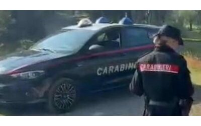 Costiera sorrentina, ladro e scassinatore individuato dal giubbino. Era uguale a quello del carabiniere che lo ha incastrato