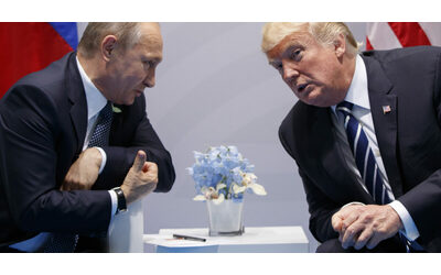 Cremlino: “Preparativi per incontro Putin-Trump nei prossimi giorni”. Per ora escluso trilaterale con Zelensky