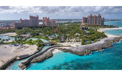 “Crimini violenti, rapine a mano armata mortali e attacchi da parte di squali”: svelato dal Daily Star il lato oscuro delle Bahamas che spaventa i turisti