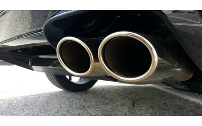 Crisi dell’auto, il Ppe approva un documento contro le multe ai costruttori che non rispettano gli obiettivi di taglio delle emissioni