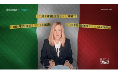 Crozza Meloni rimprovera Tajani Ricordati che sei il ministro degli Esteri non il Gabibbo Video