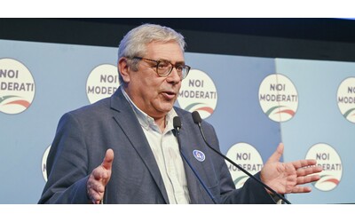 Cuffaro torna sotto inchiesta 10 anni dopo la scarcerazione. Politica, sanità e relazioni pericolose: le 7 vite di Vasa Vasa