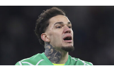 “Da 8 anni gioco sempre con le stesse mutande”: il rito scaramantico di Ederson