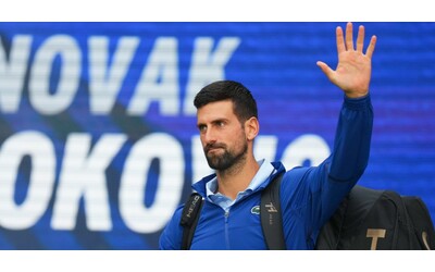 Da eroe nazionale a traditore: Djokovic lascia la Serbia e si trasferisce ad Atene dopo essere finito nel mirino del presidente Vucic