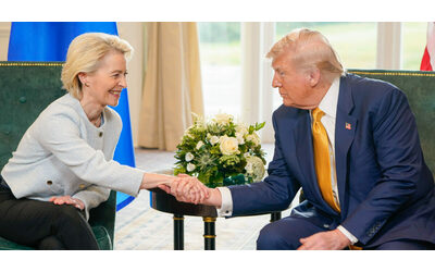 Dazi, a 20 giorni dall’intesa Trump-von der Leyen non c’è ancora il testo. Ue: “Ricevuta nuova bozza, ci siamo quasi”