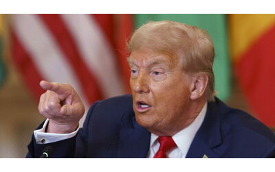 Dazi al 500% ai Paesi che acquistano energia da Mosca: Trump verso la firma, ma senza “mani legate”