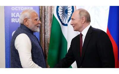 Dazi, così l’India è diventata il 2° importatore di petrolio russo dopo la Cina. “E vende il greggio raffinato ai paesi che sanzionano Mosca”