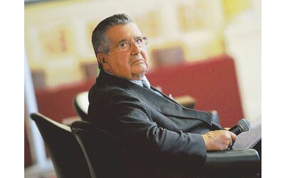 De Benedetti pubblicizza una società di trading indiana a sua insaputa: “È una truffa”