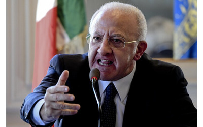 De Luca al congresso del Psi: “Di fronte alla pochezza della classe politica avverto nostalgia per Craxi”