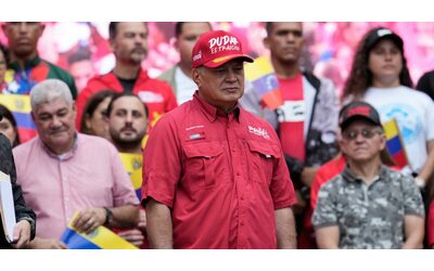 Diosdado Cabello chi il leader ombra del regime e primo nemico degli Usa che ora vuole il potere in Venezuela