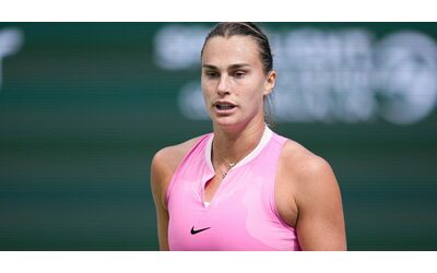 “Dopo quanto accaduto a Sinner ho paura anche a bere dallo stesso bicchiere”: la nr.1 Sabalenka racconta il suo terrore per la Wada