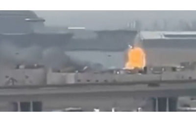 Drone iraniano colpisce la base navale francese di Camp Peace ad Abu Dhabi Nessun ferito