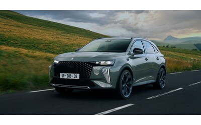 DS 7 Pallas Plug-in Hybrid 225, la prova de Il Fatto.it – La compagna di viaggio silenziosa – FOTO