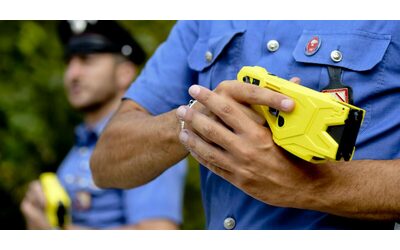 Due decessi per il Taser, così lo Stato protegge se stesso e sacrifica chi è in prima linea
