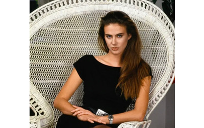 E’ morta Annabel Schofield, la modella e attrice di “Dallas”: “Stroncata a 62 anni dalle...