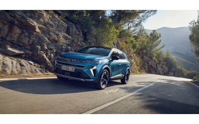 E-tech full hybrid e 1.000 chilometri con un pieno: Renault Symbioz convince anche su strada