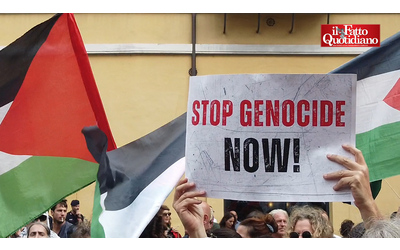 “Embargo totale contro Israele, siamo pronti a bloccare tutto”: le voci dal presidio per la Global Sumud Flotilla