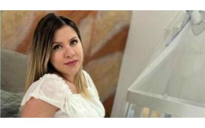“Embolia da liquido amniotico”, l’ipotesi per la morte durante il parto di Andreea Mihaela Antochi e del figlio