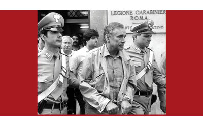 Enzo Tortora Dalla luce del successo al buio del labirinto ecco alcuni estratti della nuova edizione