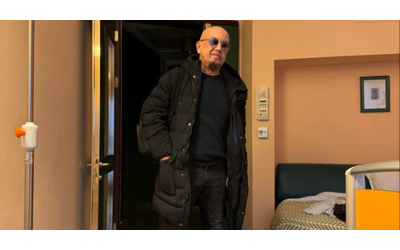 Evito la foto dal letto d ospedale ora inizia il silenzio Enrico Ruggeri si mostra sui social dopo l operazione per un polipo alla gola