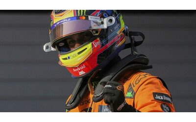 F1, che noia nel Gp di Cina: questa McLaren può “giocare” come vuole. Delusione Ferrari, lenta e senza guizzi