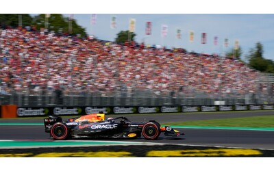 F1, qualifiche Gp Monza: super pole di Verstappen, le Ferrari fuori dalle prime tre | La griglia di partenza