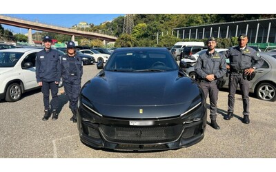 Ferrari Purosangue sequestrata al porto di Genova, “era stata contrabbandata”