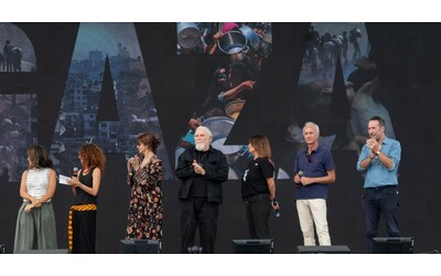 Festa del Fatto al Circo Massimo, dal flash mob per Gaza agli incontri serali: le foto della prima giornata