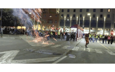 Flotilla, lancio di lacrimogeni e scontri alla manifestazione di Bologna