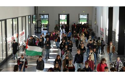Flotilla, occupata la Statale di Milano: “Ogni ateneo sarà una barricata”. Mobilitazioni nelle scuole di tutt’Italia