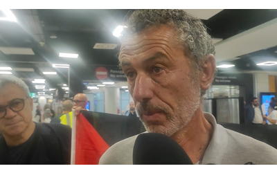 Freedom Flotilla, Antonio Mazzeo tornato in Italia: “Accolti in modo ignobile, i governi facciano rimpatriare tutti”