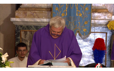 Funerali Pippo Baudo, l’omelia di don Giulio Albanese: “Ha manifestato coraggio contro la mafia” – L’intervento integrale