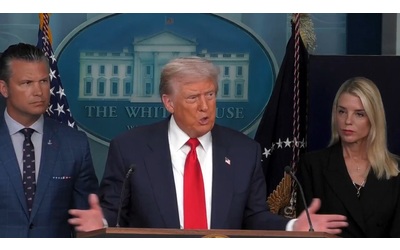 Gaffe di Trump: “Venerdì vedrò Putin in Russia”. Ma i due si incontrano in Alaska (che fa parte degli Usa da più di 150 anni)