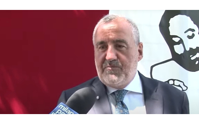 Garlasco, le accuse all’ex procuratore Venditti: “20/30mila euro per archiviare Sempio”. Il pizzino e le “omesse verifiche bancarie”