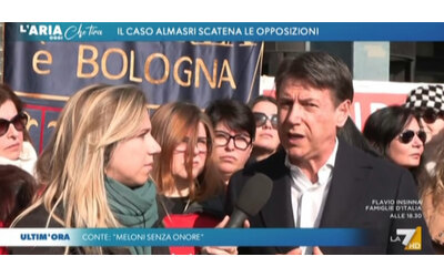 Gaza, Conte a La7: “Se fossi premier, direi a Trump di rimangiarsi la sua fesseria. Meloni non lo farà, va negli Usa solo per i bacetti”