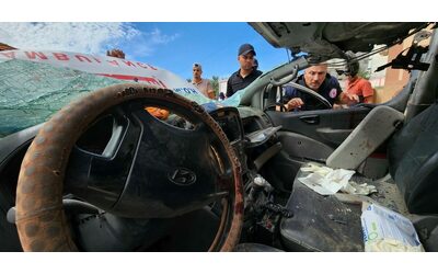Gaza, la guerra alle ambulanze: crescono gli attacchi di Israele a medici e ospedali. Msf: “Ci sparano e nessuno dice nulla”