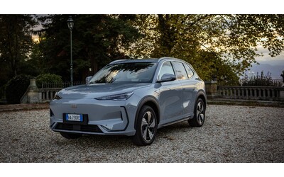 Geely Starray EM-i, debutta al Salone di Torino il suv ibrido plug-in con garanzia a vita – FOTO