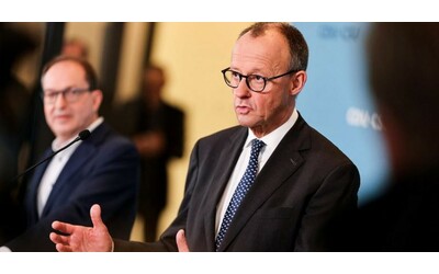 Germania, ok dei Verdi al piano di Merz per difesa e infrastrutture. La Corte costituzionale: può decidere il Parlamento uscente